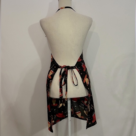 Apron - Picture 2 of 4